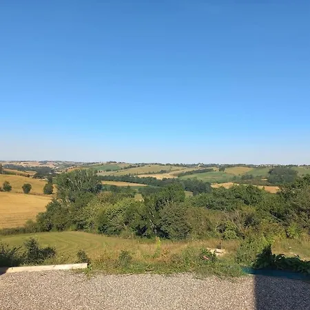 Vue Exceptionnelle Et Sauna A 1h De Toulouse. Prázdninový dům
